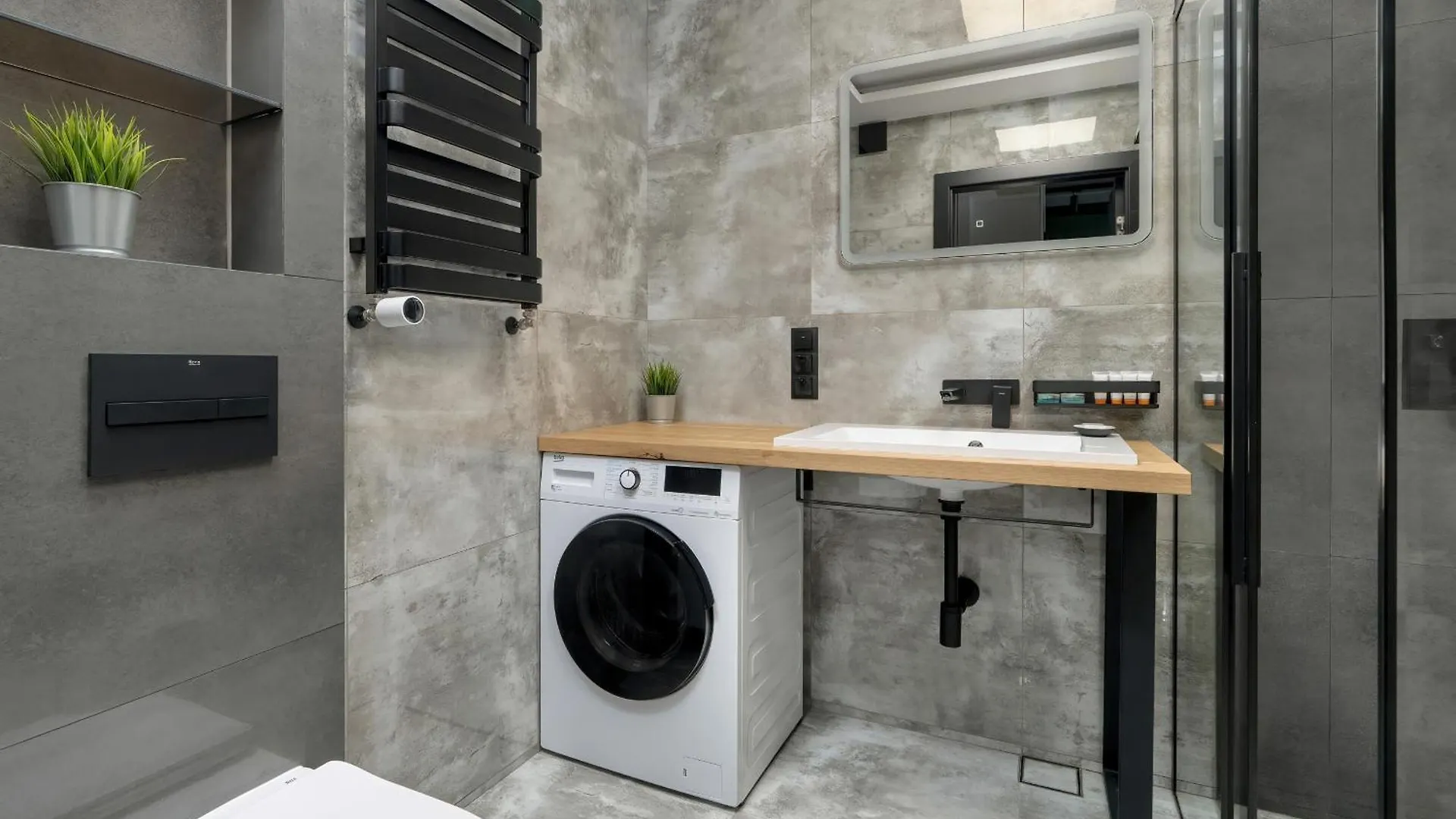 New Apartment Wagrowska With 2 Free Parking Places And Balcony In Poznan By Noclegi Renters