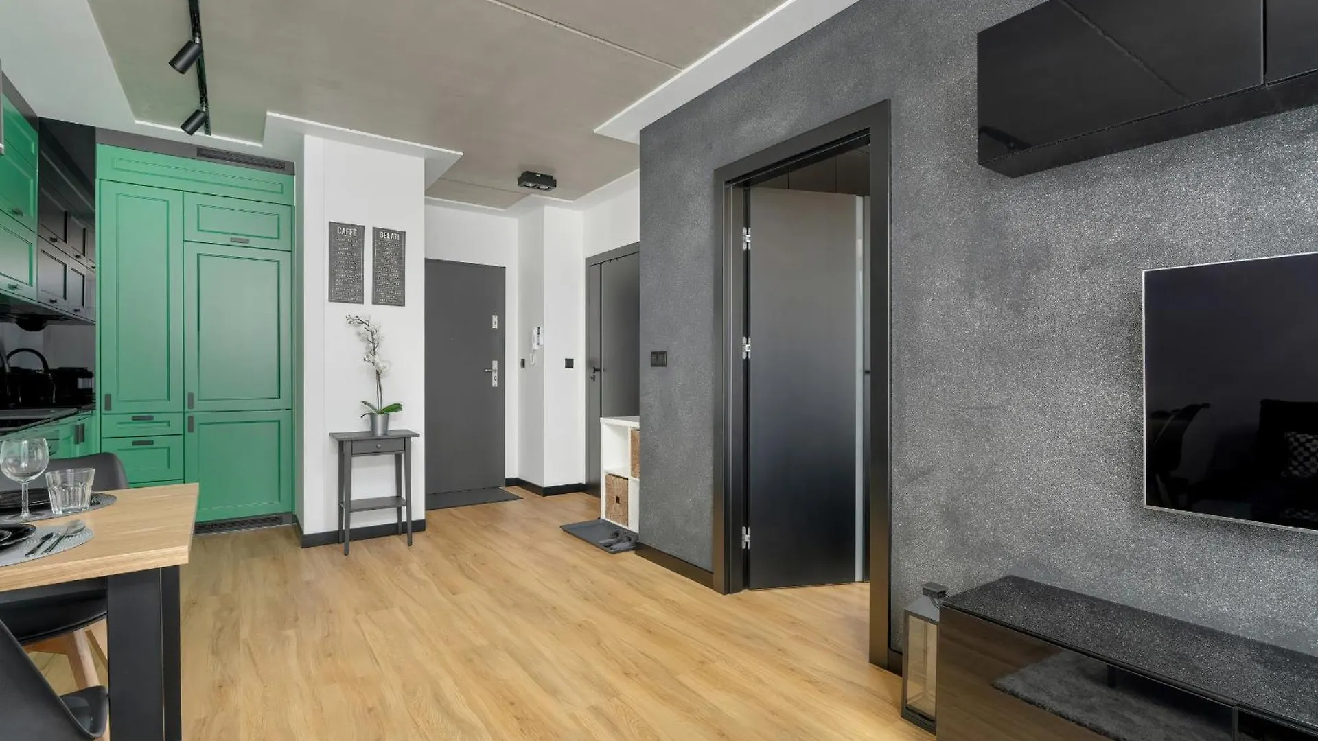 New Apartment Wagrowska With 2 Free Parking Places And Balcony In Poznan By Noclegi Renters 폴란드
